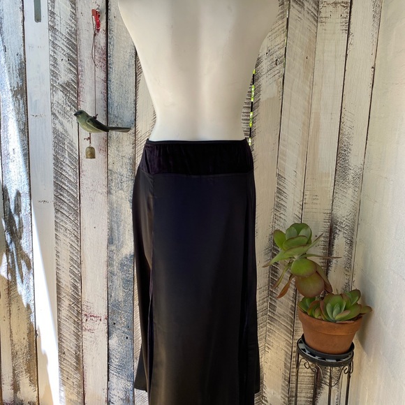Rodney Clark Skirt - Picture 7 of 9